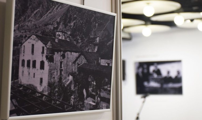 UNA QUARANTENA DE FOTOGRAFIES DE VALENTÍ CLAVEROL PLASMEN EN UNA EXPOSICIÓ L’ANDORRA LA VELLA DE PRIMERA MEITAT DEL SEGLE XX